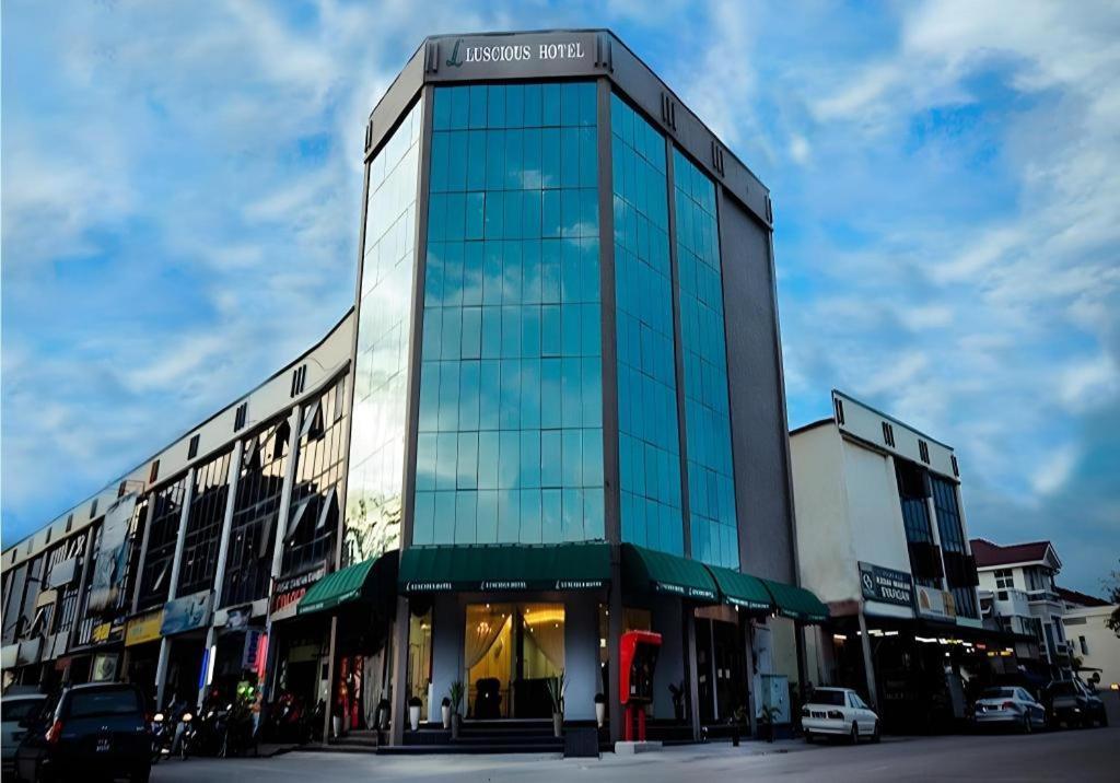 Luscious Hotel Μπουκίτ Μερταχάμ Εξωτερικό φωτογραφία